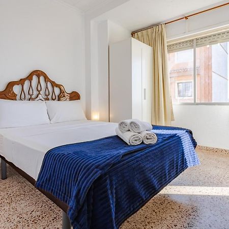 Town Center Apartment El Перельо Экстерьер фото