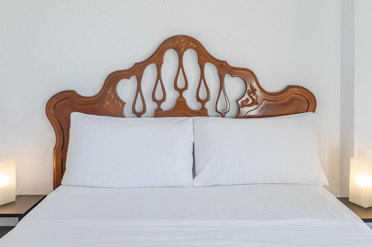 Town Center Apartment El Перельо Экстерьер фото
